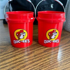 Buc-ee's Red Buckets
